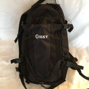 Quest Hydration Pack